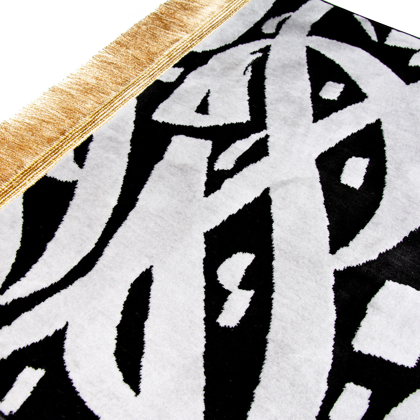 CALLIGRAPHY GREY AND BLACK - MADINA MADE 8MM 70X110